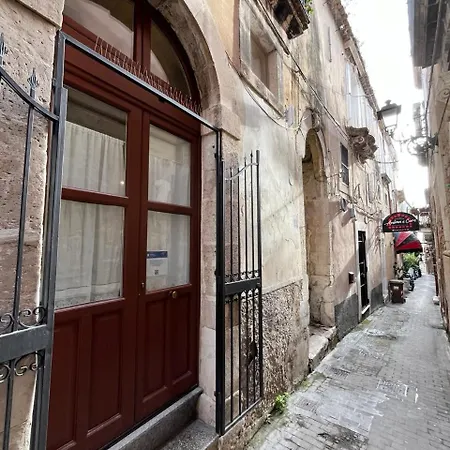 Holiday home Charming House Ortigia